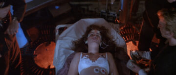 Julia Roberts hot and sexy in bra - Flatliners (1990) hd1080p Julia Roberts hot and sexy in bra - Flatliners (1990) hd1080p (9)