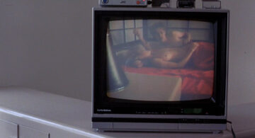 Darlanne Fluegel nude topless and Debra Feuer nude brief topless - To Live and Die in L.A. (1985) hd1080p Darlanne Fluegel nude topless and Debra Feuer nude brief topless - To Live and Die in L.A. (1985) hd1080p (10)
