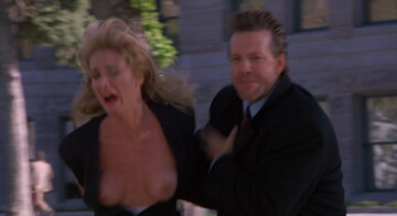 Kelly Lynch nude topless - Desperate Hours (1990) hd1080p Kelly Lynch nude topless - Desperate Hours (1990) hd1080p (1)