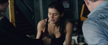 Alexandra Daddario hot in bikini and busty hot cleavages - San Andreas (2015) hd1080p Web-DL Alexandra Daddario hot in bikini and busty hot cleavages - San Andreas (2015) hd1080p Web-DL (3)