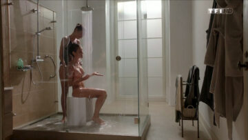 Jennifer Lauret nude topless mild sex - Une Famille Formidable (FR-2015) s12e4 HDTV 720p Jennifer Lauret nude topless mild sex - Une Famille Formidable (FR-2015) s12e4 HDTV 720p (6)