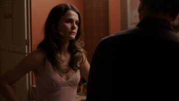 Keri Russell nude butt in the shower -The Americans (2017) s5e2 HD 1080p Keri Russell nude butt in the shower -The Americans (2017) s5e2 HD 1080p (4)