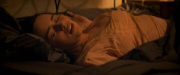 Emilia Clarke nude and sex - Voice from the Stone (2017) HD 1080p WEB Emilia Clarke nude and sex - Voice from the Stone (2017) HD 1080p WEB (12)