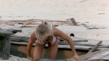 Erika Eleniak nude topless and sex very hot - Chasers (1994) HD 1080p Web Erika Eleniak nude topless and sex very hot - Chasers (1994) HD 1080p Web (11)