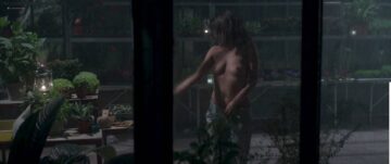 Florence Foresti nude topless in brief scene - De Plus Belle (FR-2017) HD 1080p WEB Florence Foresti nude topless in brief scene - De Plus Belle (FR-2017) HD 1080p WEB (8)