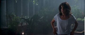 Florence Foresti nude topless in brief scene - De Plus Belle (FR-2017) HD 1080p WEB Florence Foresti nude topless in brief scene - De Plus Belle (FR-2017) HD 1080p WEB (5)