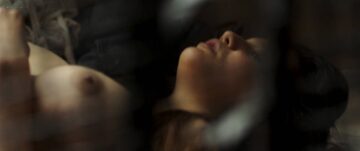Maria Pedraza nude topless and sex - Amar (ES-2017) HD 1080p Web (3)