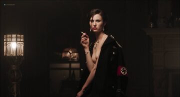 Lize Feryn nude butt and sex and Dewi Reijs nude bush - Een echte Vermeer (NL -2016) HD 1080p Web (5)