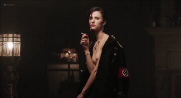 Lize Feryn nude butt and sex and Dewi Reijs nude bush - Een echte Vermeer (NL -2016) HD 1080p Web (4)