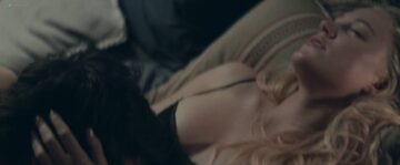 Jennifer Garner hot bra undies Maika Monroe hot some sex - The Tribes of Palos Verdes (2017) HD 1080p Jennifer Garner hot bra undies Maika Monroe hot some sex - The Tribes of Palos Verdes (2017) HD 1080p (4)