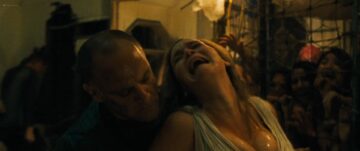 Jennifer Lawrence nude topless and Michelle Pfeiffer hot - Mother! (2017) HD 1080p Web Jennifer Lawrence nude topless and Michelle Pfeiffer hot - Mother! (2017) HD 1080p Web (7)