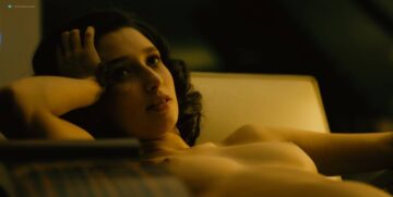 Mai Duong Kieu nude sex Paula Beer, Mathilde Irrmann, and others nude too - Bad Banks (2018) s1 HD 720p Mai Duong Kieu nude sex Paula Beer, Mathilde Irrmann, and others nude too - Bad Banks (2018) s1 HD 720p (4)