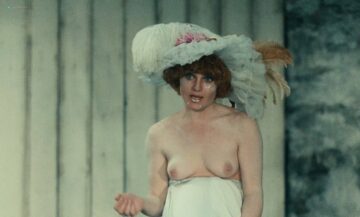 Thérèse Liotard nude topless and Valérie Mairesse nude full frontal - L' une chante, l'autre pas (FR-1977) HD 1080p Thérèse Liotard nude topless and Valérie Mairesse nude full frontal - L' une chante, l'autre pas (FR-1977) HD 1080p (6)