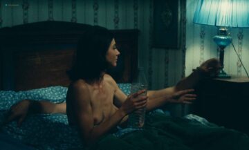 Thérèse Liotard nude topless and Valérie Mairesse nude full frontal - L' une chante, l'autre pas (FR-1977) HD 1080p Thérèse Liotard nude topless and Valérie Mairesse nude full frontal - L' une chante, l'autre pas (FR-1977) HD 1080p (5)