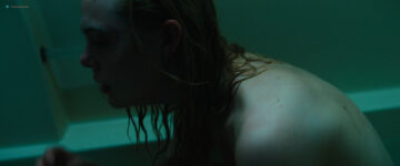Elle Fanning hot sexy and wet in bikini - Galveston (2018) HD 1080p Elle Fanning hot sexy and wet in bikini - Galveston (2018) HD 1080p (13)