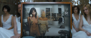 Riki Lindhome nude topless and sex Riley Keough hot others nude - Under the Silver Lake (2018) HD 1080p Web Riki Lindhome nude topless and sex Riley Keough hot others nude - Under the Silver Lake (2018) HD 1080p Web (3)