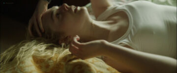 Elle Fanning sexy - Teen Spirit (2018) HD 1080p Web Elle Fanning sexy - Teen Spirit (2018) HD 1080p Web (12)