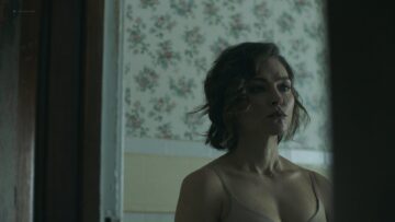 Trieste Kelly Dunn hot and Sarah Brooks nude sideboob - Girl on the Third Floor (2019) 1080 Web Trieste Kelly Dunn hot and Sarah Brooks nude sideboob - Girl on the Third Floor (2019) 1080 Web (10)