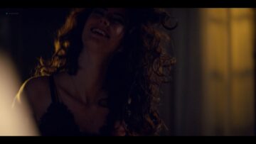 Kaya Scodelario hot and some sex - Spinning Out (2020) s1e1-3 HD 1080p Kaya Scodelario hot and some sex - Spinning Out (2020) s1e1-3 HD 1080p (9)