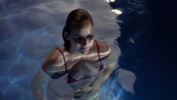 Leelee Sobieski hot and sexy in bikini The Glass House 2001 HD 1080p Web 005 Leelee Sobieski hot and sexy in bikini The Glass House 2001 HD 1080p Web 005