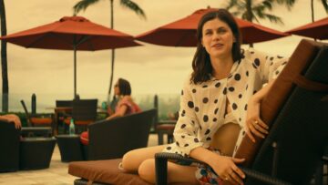 Alexandra Daddario hot Sydney Sweeney Brittany OGrady sexy The White Lotus 2011 s1e1 1080p Web 12 Alexandra Daddario hot Sydney Sweeney Brittany OGrady sexy The White Lotus 2011 s1e1 1080p Web 12