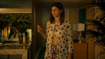 Alexandra Daddario hot Sydney Sweeney Brittany OGrady sexy The White Lotus 2011 s1e1 1080p Web 20 Alexandra Daddario hot Sydney Sweeney Brittany OGrady sexy The White Lotus 2011 s1e1 1080p Web 20