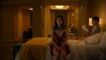 Alexandra Daddario hot Sydney Sweeney Brittany OGrady sexy The White Lotus 2011 s1e1 1080p Web 30 Alexandra Daddario hot Sydney Sweeney Brittany OGrady sexy The White Lotus 2011 s1e1 1080p Web 30