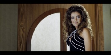 elizabeth hurley and fabiana udenio sexy in austin powers international man of mystery (1997) 4k bluray 16 elizabeth hurley and fabiana udenio sexy in austin powers international man of mystery (1997) 4k bluray 16