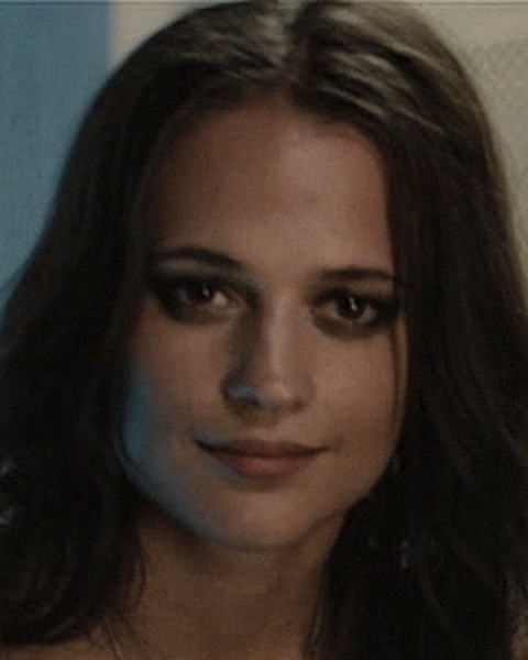 Alicia Vikander