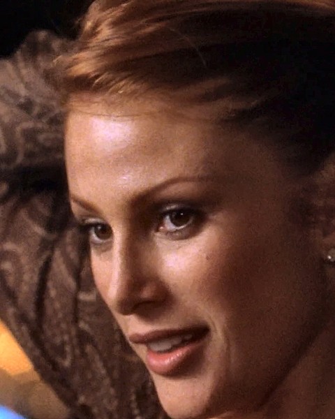 Angie Everhart