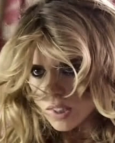 Billie Piper