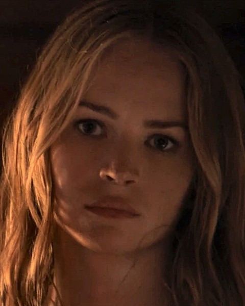 Britt Robertson