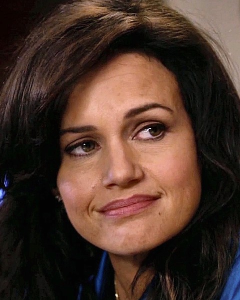 Carla Gugino