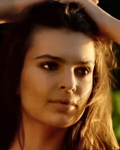 Emily Ratajkowski
