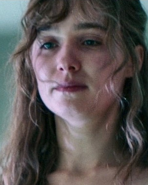 Haley Lu Richardson