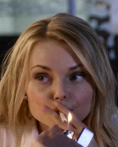 Izabella Miko