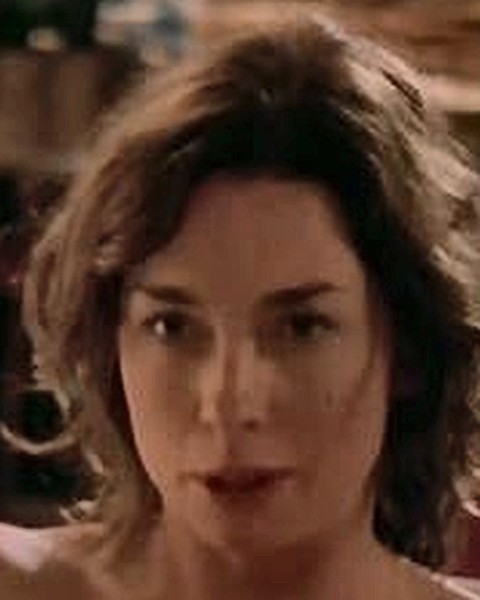 Julianne Nicholson