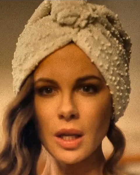 Kate Beckinsale