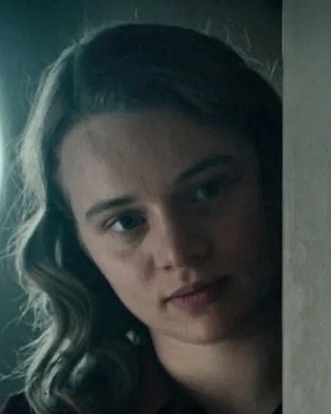 Luna Wedler