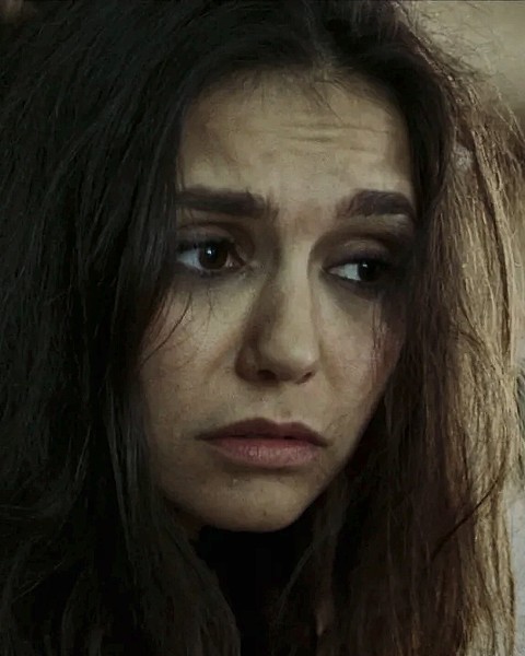 Nina Dobrev