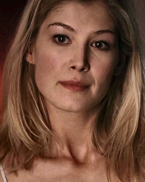 Rosamund Pike