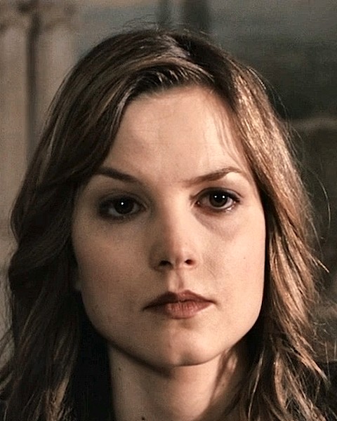 Sylvia Hoeks
